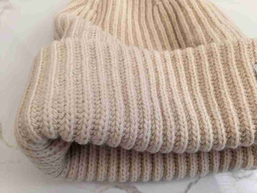 GANNI Cream Beige Ribbed Cuff Beanie Signature Woven Logo Tag Knit Hat - Picture 2 of 4